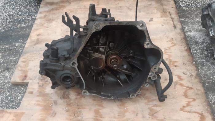 Gebruikte Versnellingsbak Chrysler PT Cruiser 2.0 16V Prijs € 79,00 Margeregeling aangeboden door Boekholt autodemontage B.V