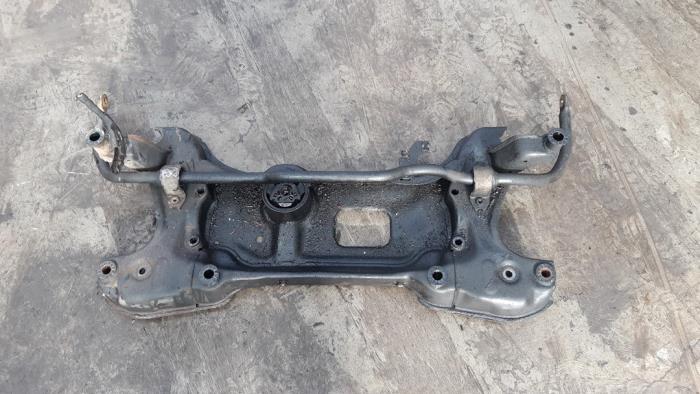 Gebruikte Subframe Volkswagen Caddy Combi III (2KB,2KJ) 1.6 TDI 16V Prijs op aanvraag aangeboden door Boekholt autodemontage B.V