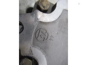 Pomp Servo van een Opel Vectra B (36) 2.5 V6 24V 1999