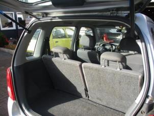 Gebruikte Kofferdekseldemper links-achter Opel Agila (A) 1.2 16V Prijs op aanvraag aangeboden door Boekholt autodemontage B.V
