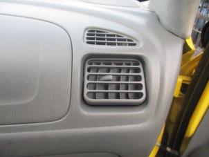Gebruikte Airbag rechts (Dashboard) Suzuki Alto (RF410) 1.1 16V Prijs op aanvraag aangeboden door Boekholt autodemontage B.V