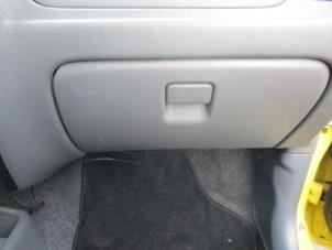 Gebruikte Dashboardkastje Suzuki Alto (RF410) 1.1 16V Prijs € 40,00 Margeregeling aangeboden door Boekholt autodemontage B.V