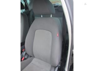 Gebruikte Voorstoel links Seat Ibiza IV (6J5) 1.2 TDI Ecomotive Prijs op aanvraag aangeboden door Boekholt autodemontage B.V
