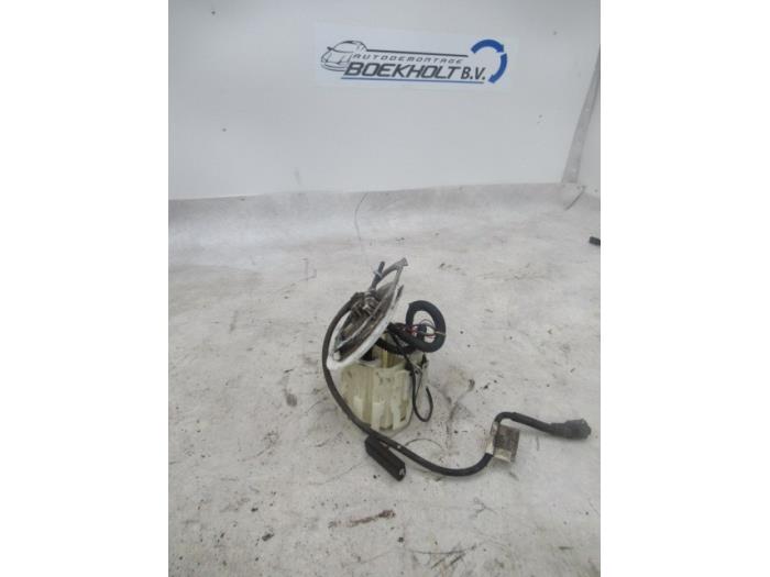 Gebruikte Benzinepomp Opel Zafira (M75) 1.6 16V Prijs € 50,00 Margeregeling aangeboden door Boekholt autodemontage B.V
