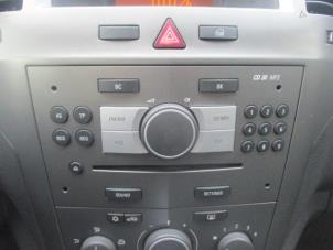 Gebruikte Radio CD Speler Opel Zafira (M75) 1.6 16V Prijs € 35,00 Margeregeling aangeboden door Boekholt autodemontage B.V