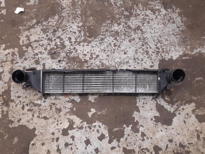 Intercooler van een Mercedes-Benz C (W203) 1.8 C-200K 16V 2002