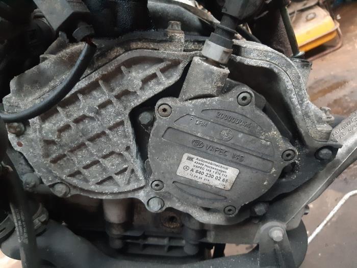 Gebruikte Vacuumpomp (Diesel) Mercedes B (W245) 2.0 B-180 CDI 16V Prijs € 50,00 Margeregeling aangeboden door Boekholt autodemontage B.V