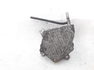 Gebruikte Videpomp (Diesel) Toyota Corolla Verso (R10/11) 2.2 D-4D 16V Prijs € 50,00 Margeregeling aangeboden door Boekholt autodemontage B.V