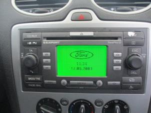 Gebruikte Radio CD Speler Ford Focus 2 Wagon 1.6 16V Prijs € 70,00 Margeregeling aangeboden door Boekholt autodemontage B.V