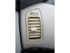 Luchtrooster Dashboard van een Nissan Primera (P12), 2002 / 2008 1.8 16V, Hatchback, Benzine, 1.769cc, 85kW (116pk), FWD, QG18DE, 2002-07 / 2008-10, P12 2004