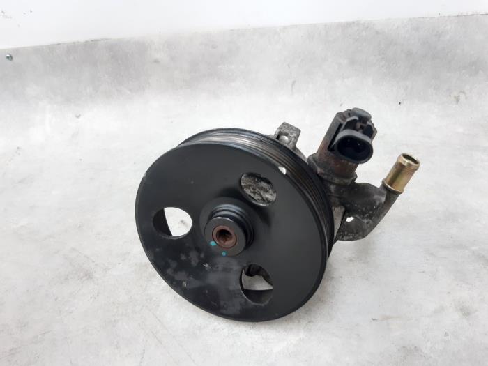 Gebruikte Servopomp Chevrolet Lacetti (KLAN) 1.8 16V Prijs € 50,00 Margeregeling aangeboden door Boekholt autodemontage B.V