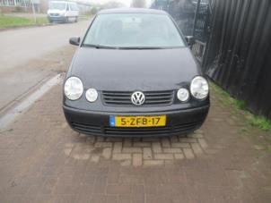 Gebruikte Scherm rechts-voor Volkswagen Polo IV (9N1/2/3) 1.2 12V Prijs € 40,00 Margeregeling aangeboden door Boekholt autodemontage B.V