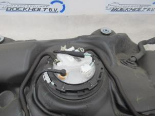 Gebruikte Benzinepomp Toyota C-HR (X1,X5) 1.8 16V Hybrid Prijs € 150,00 Margeregeling aangeboden door Boekholt autodemontage B.V