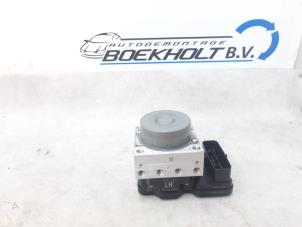 Gebruikte ABS Pomp Toyota C-HR (X1,X5) 1.8 16V Hybrid Prijs € 125,00 Margeregeling aangeboden door Boekholt autodemontage B.V