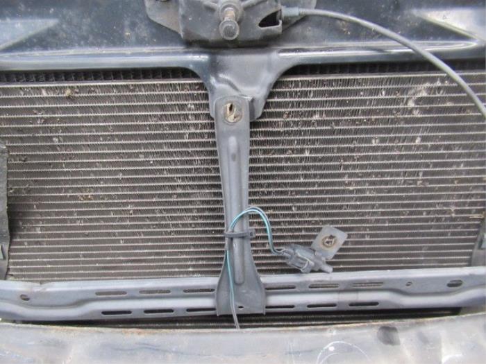 Gebruikte Radiateur Chrysler PT Cruiser 2.2 CRD 16V Prijs € 29,00 Margeregeling aangeboden door Boekholt autodemontage B.V