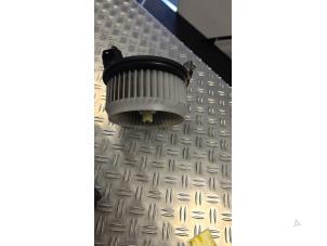 Gebruikte Chaufage Ventilatiemotor Honda Civic (FA/FD) 1.8i VTEC 16V Prijs € 45,00 Margeregeling aangeboden door Boekholt autodemontage B.V