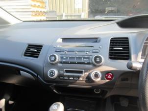 Gebruikte Radio CD Speler Honda Civic (FA/FD) 1.8i VTEC 16V Prijs € 100,00 Margeregeling aangeboden door Boekholt autodemontage B.V