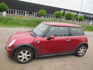 Gebruikte Airco Koelvin BMW Mini One/Cooper (R50) 1.6 16V One Prijs € 75,00 Margeregeling aangeboden door Boekholt autodemontage B.V