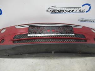 Gebruikte Grille BMW Mini One/Cooper (R50) 1.6 16V One Prijs € 50,00 Margeregeling aangeboden door Boekholt autodemontage B.V