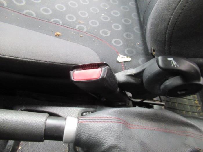 Gebruikte Handrem Mechaniek BMW Mini (R50/53) 1.6 16V One Prijs € 65,00 Margeregeling aangeboden door Boekholt autodemontage B.V
