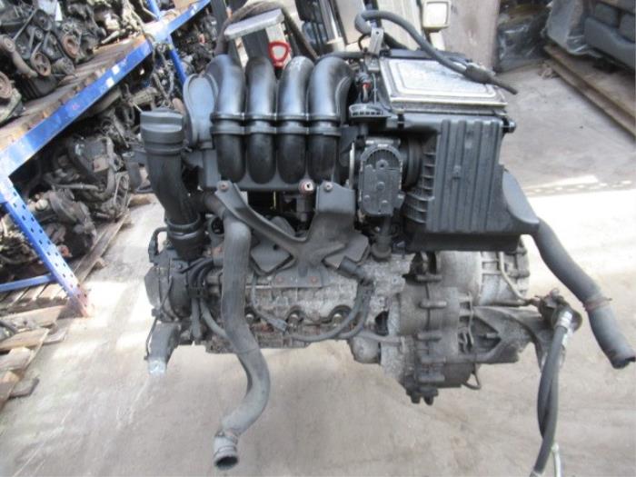 Motor van een Mercedes-Benz B (W245,242) 1.7 B-170 16V 2005