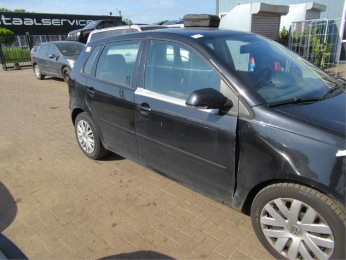 Gebruikte Airco Condensor Volkswagen Polo IV (9N1/2/3) 1.4 TDI 70 Prijs € 35,00 Margeregeling aangeboden door Boekholt autodemontage B.V
