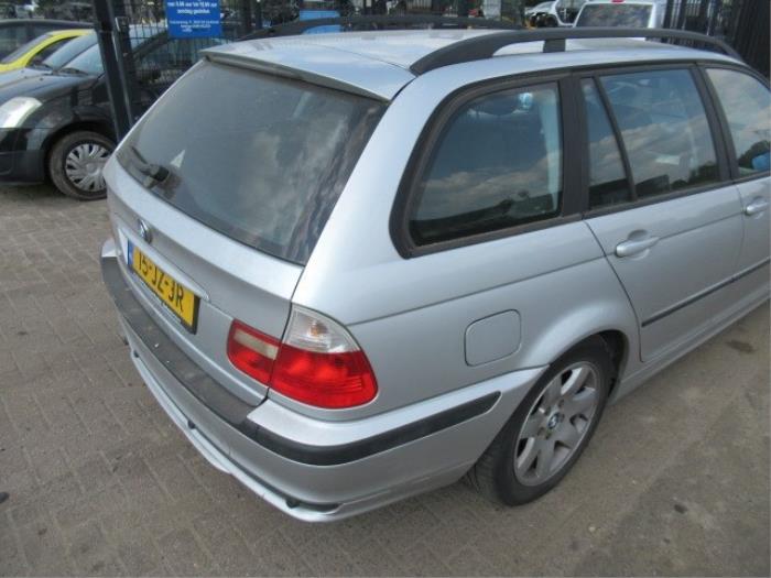 Ruit Extra 4Deurs rechts-achter van een BMW 3 serie Touring (E46/3) 318i 16V 2002