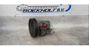 Gebruikte Servopomp Fiat Bravo (182A) 1.4 S,SX 12V Prijs € 45,00 Margeregeling aangeboden door Boekholt autodemontage B.V