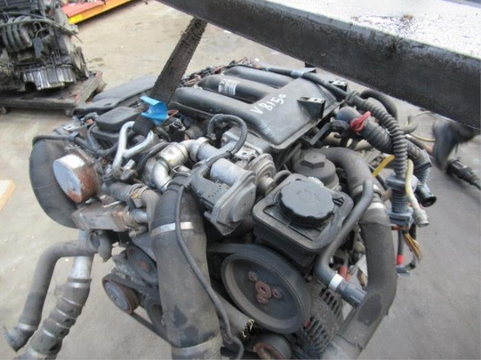 Motor van een BMW 5 serie (E60) 520d 16V Edition Fleet 2009