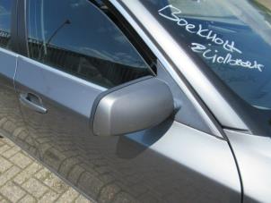 Gebruikte Buitenspiegel rechts BMW 5 serie (E60) 520d 16V Edition Fleet Prijs € 75,00 Margeregeling aangeboden door Boekholt autodemontage B.V