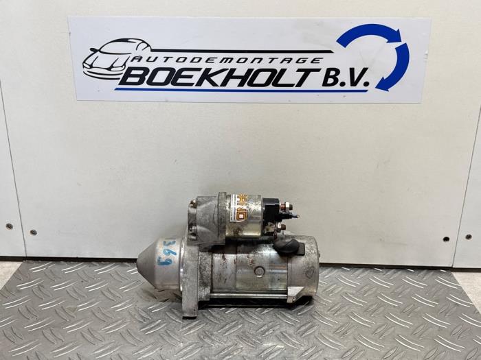 Gebruikte Startmotor Toyota Corolla Verso (R10/11) 2.2 D-4D 16V Prijs € 32,00 Margeregeling aangeboden door Boekholt autodemontage B.V