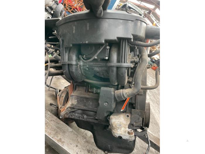 Gebruikte Gasklephuis Seat Cordoba (6C2/6K2) 1.6 Prijs € 30,00 Margeregeling aangeboden door Boekholt autodemontage B.V