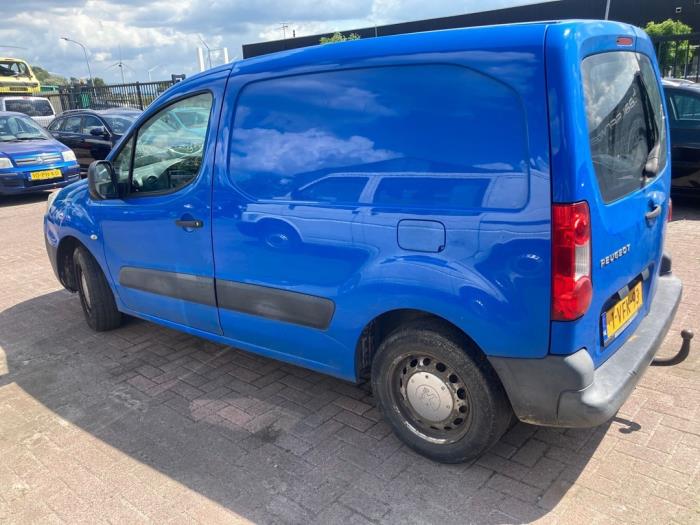 Gebruikte Aandrijfas links-achter Peugeot Partner (GC/GF/GG/GJ/GK) 1.6 HDI 75 16V Prijs € 35,00 Margeregeling aangeboden door Boekholt autodemontage B.V