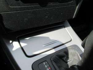 Gebruikte Asbak voor BMW 3 serie Touring (E91) 318i 16V Prijs € 20,00 Margeregeling aangeboden door Boekholt autodemontage B.V