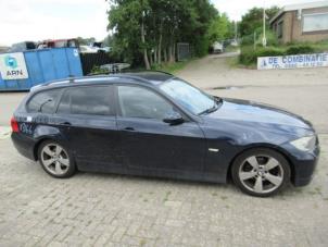 Gebruikte Ruitenwis Mechaniek BMW 3 serie Touring (E91) 318i 16V Prijs € 40,00 Margeregeling aangeboden door Boekholt autodemontage B.V