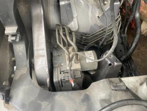 Gebruikte ABS Pomp Hyundai H-300 2.5 CRDi Prijs € 100,00 Margeregeling aangeboden door Boekholt autodemontage B.V