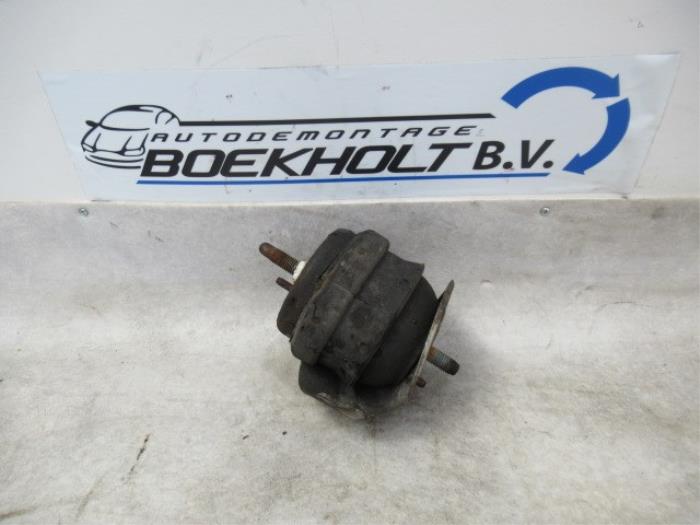 Gebruikte Motorrubber Cadillac CTS I 3.6 V6 24V Prijs € 25,00 Margeregeling aangeboden door Boekholt autodemontage B.V