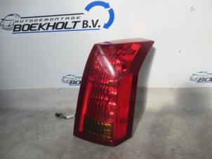 Gebruikte Achterlicht rechts Cadillac CTS I 3.6 V6 24V Prijs € 75,00 Margeregeling aangeboden door Boekholt autodemontage B.V