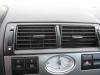 Ford Mondeo III Wagon 1.8 16V Luchtrooster Dashboard