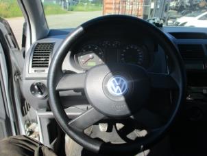 Gebruikte Stuurwiel Volkswagen Polo IV (9N1/2/3) 1.2 12V Prijs € 40,00 Margeregeling aangeboden door Boekholt autodemontage B.V