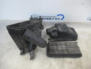 Gebruikte Luchtfilterhuis Toyota Previa (R3) 2.0 D-4D 16V Prijs op aanvraag aangeboden door Boekholt autodemontage B.V