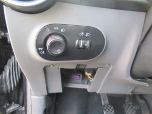 Gebruikte Schakelaar Licht Seat Ibiza III (6L1) 1.4 16V 85 Prijs € 30,00 Margeregeling aangeboden door Boekholt autodemontage B.V