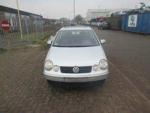 Gebruikte Spiegel Buiten links Volkswagen Polo IV (9N1/2/3) 1.4 16V Prijs € 25,00 Margeregeling aangeboden door Boekholt autodemontage B.V