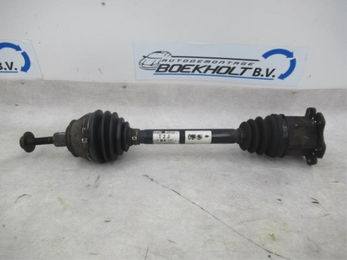 Gebruikte Aandrijfas rechts-voor Audi A6 Quattro (C6) 4.2 V8 40V Prijs € 69,00 Margeregeling aangeboden door Boekholt autodemontage B.V