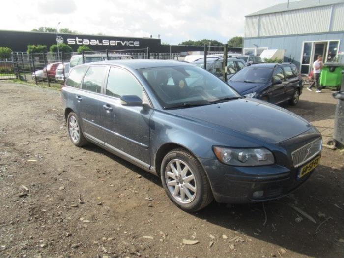 Gebruikte Schakelmechaniek Volvo V50 (MW) 1.8 16V Prijs € 40,00 Margeregeling aangeboden door Boekholt autodemontage B.V