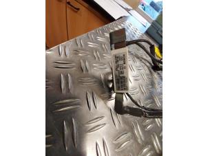 Gebruikte Accupool Citroen C4 Grand Picasso (UA) 1.8 16V Prijs € 35,00 Margeregeling aangeboden door Boekholt autodemontage B.V