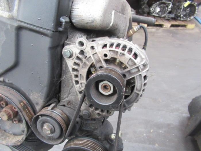Gebruikte Dynamo Volkswagen Polo III (6N2) 1.0 Prijs € 35,00 Margeregeling aangeboden door Boekholt autodemontage B.V