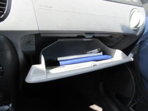 Gebruikte Airbag rechts (Dashboard) Fiat Punto II (188) 1.2 16V Prijs € 50,00 Margeregeling aangeboden door Boekholt autodemontage B.V