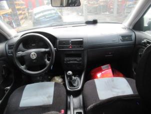 Gebruikte Airbag rechts (Dashboard) Volkswagen Golf IV (1J1) 1.4 16V Prijs € 75,00 Margeregeling aangeboden door Boekholt autodemontage B.V