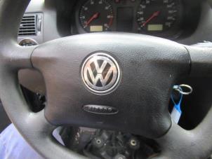 Gebruikte Stuurwiel Volkswagen Golf IV (1J1) 1.4 16V Prijs € 35,00 Margeregeling aangeboden door Boekholt autodemontage B.V